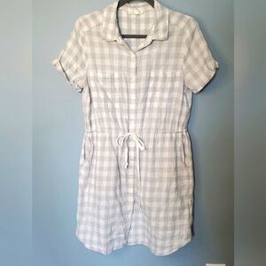 Beach lunch lounge shirt dress gray and white plaid size Medium